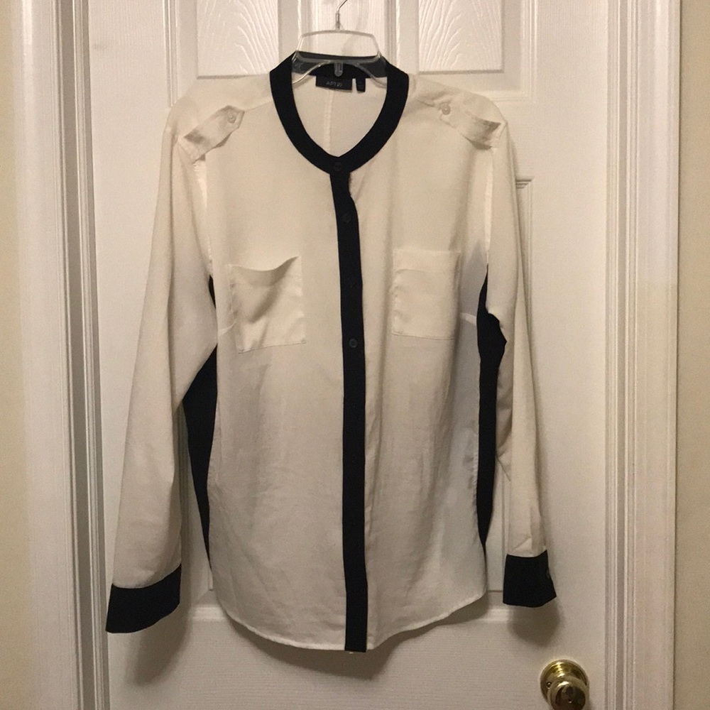 Button up shirt 👚